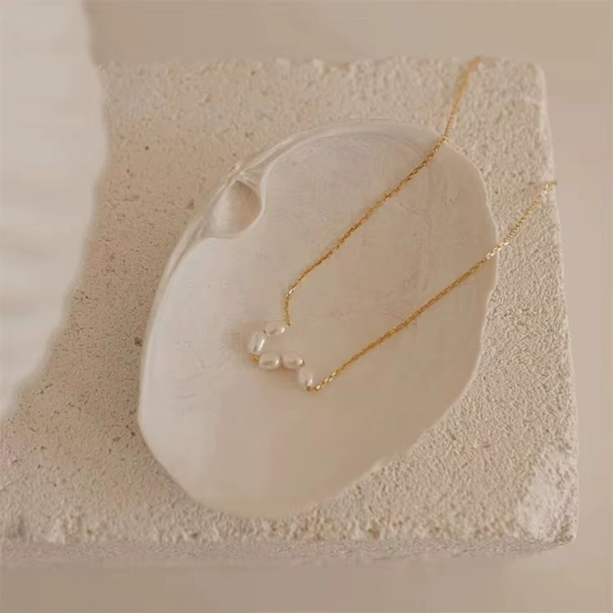 5 Pearl Necklace - STORIES
